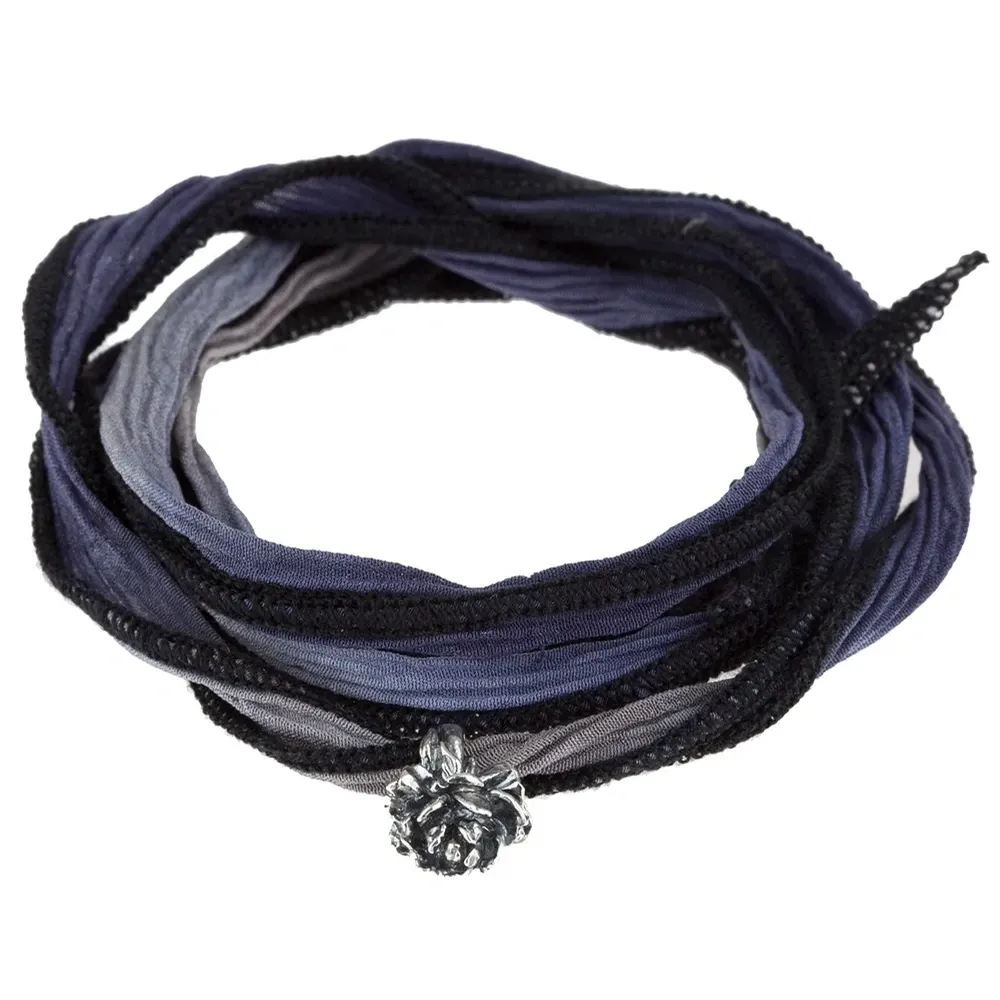 подвеска с серебряным амулетом 'La Pivoine'