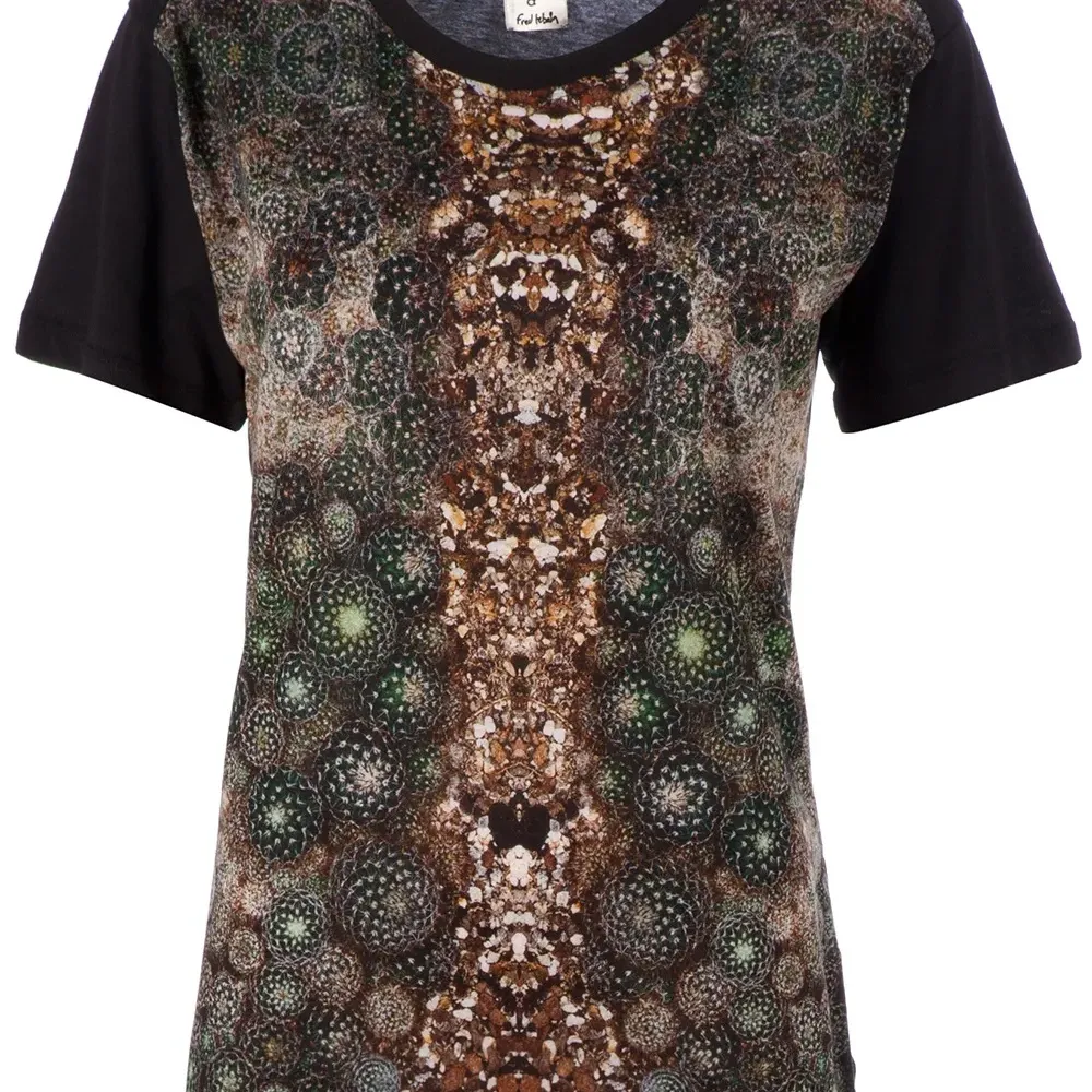 Футболка с узором