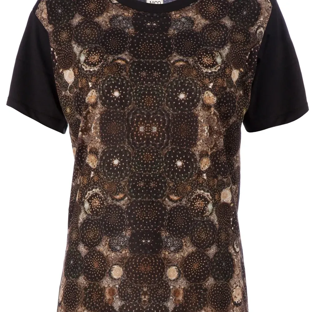 Футболка с узором