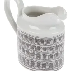 Кувшин с рисунком