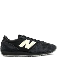 Броги на шнуровке