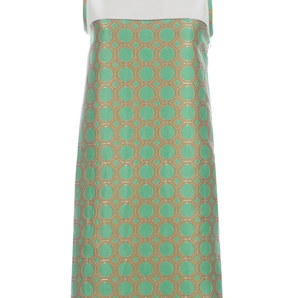 Платье прямого кроя с узором