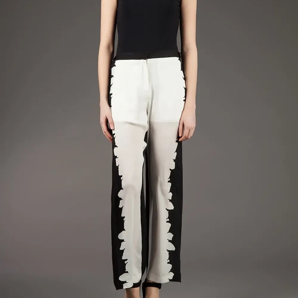 Брюки широкого кроя