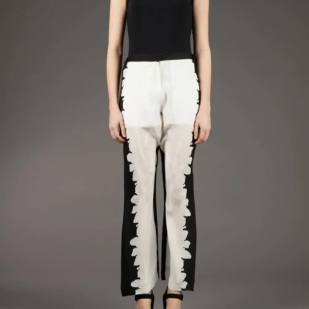 Брюки широкого кроя