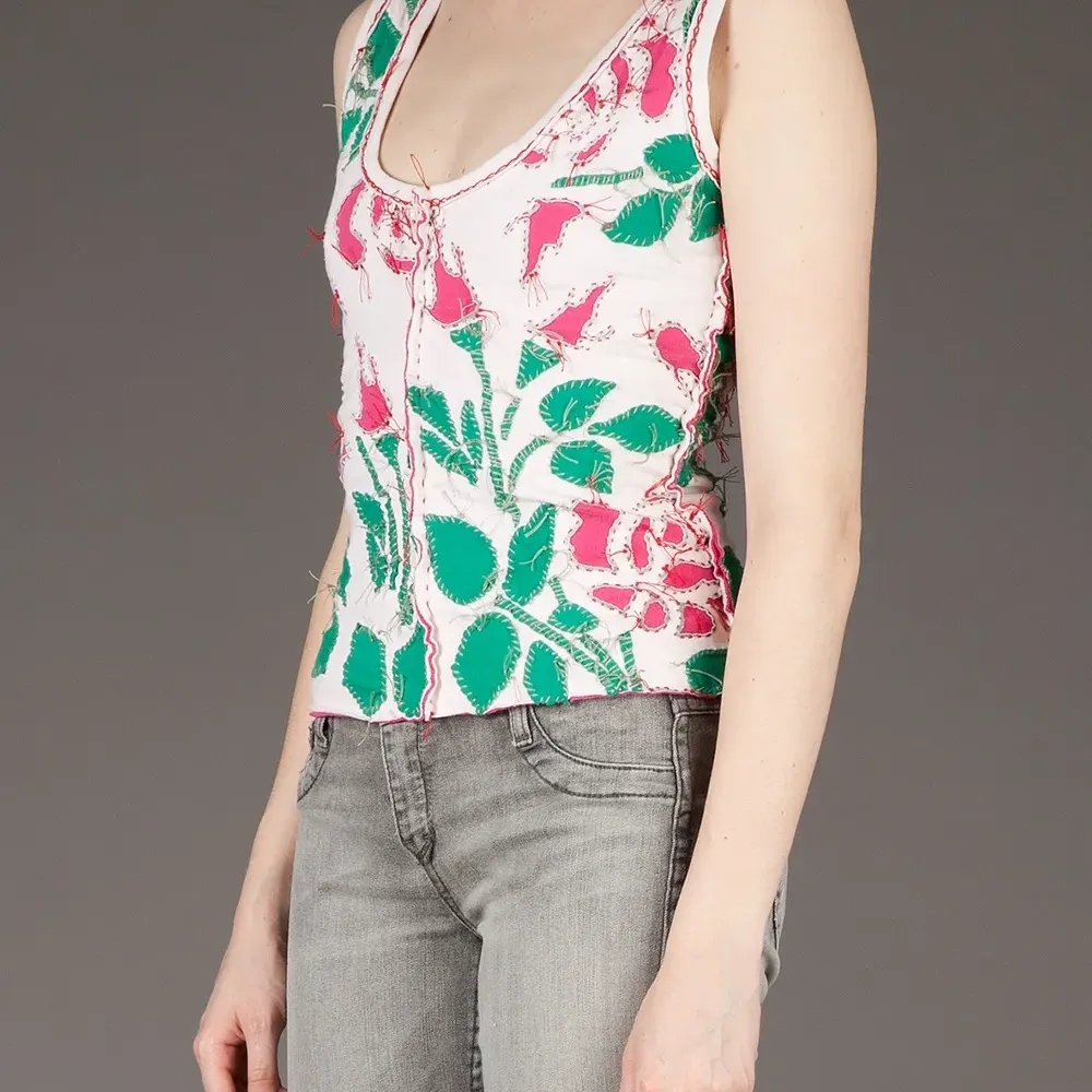 топ с принтом