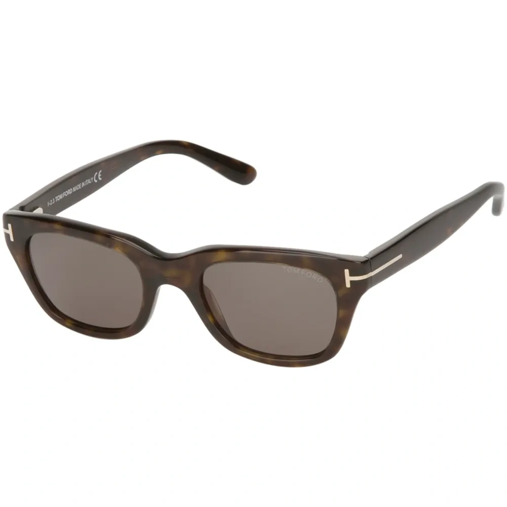 Солнцезащитные очки "кошачий глаз"