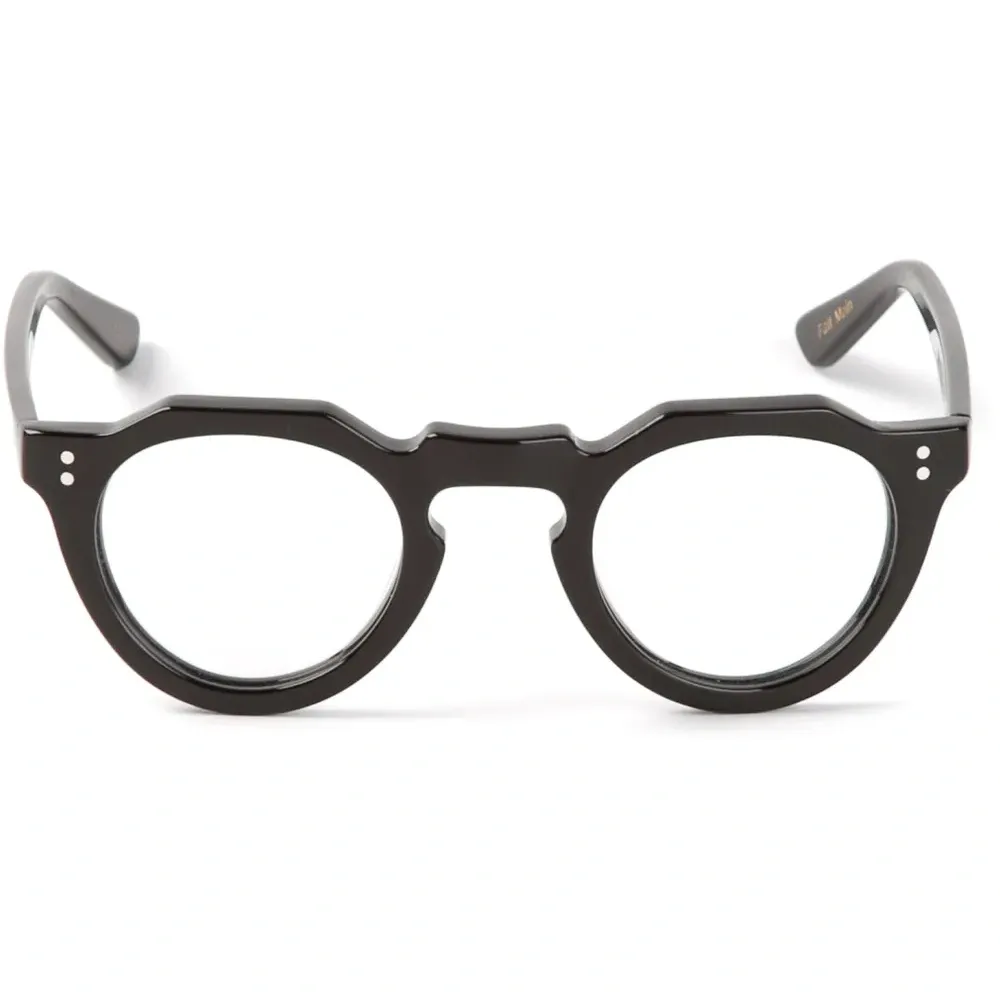 Очки в круглой оправе
