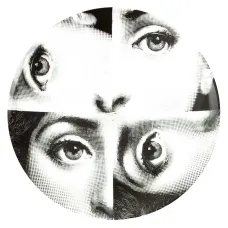 Тарелка с фотопринтом из коллаборации с L'Eclaireur