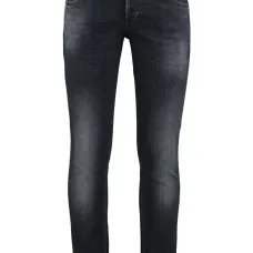 Узкие джинсы