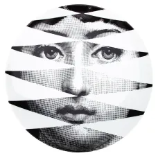 Тарелка с принтом лица