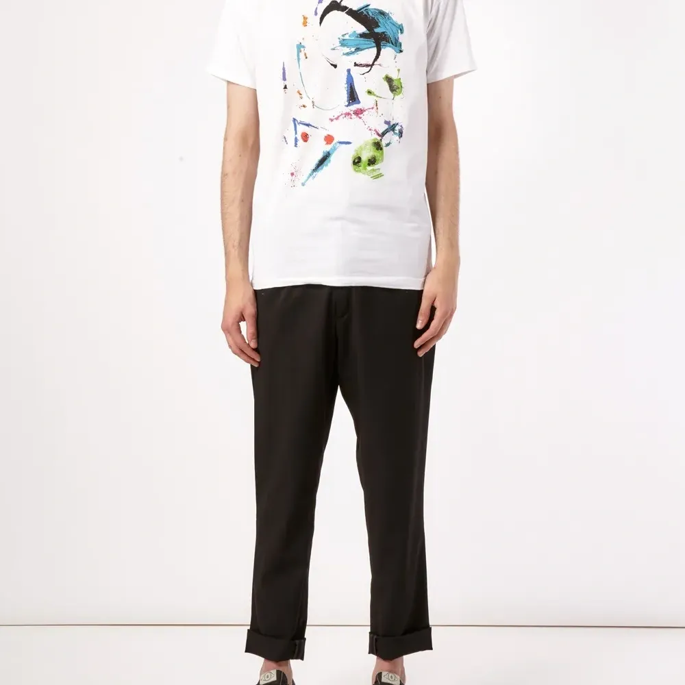 Футболка с абстрактным принтом