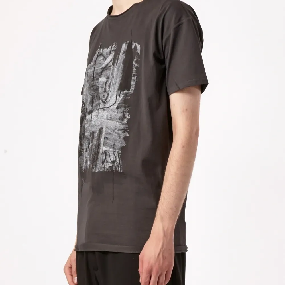 Футболка с абстрактным принтом