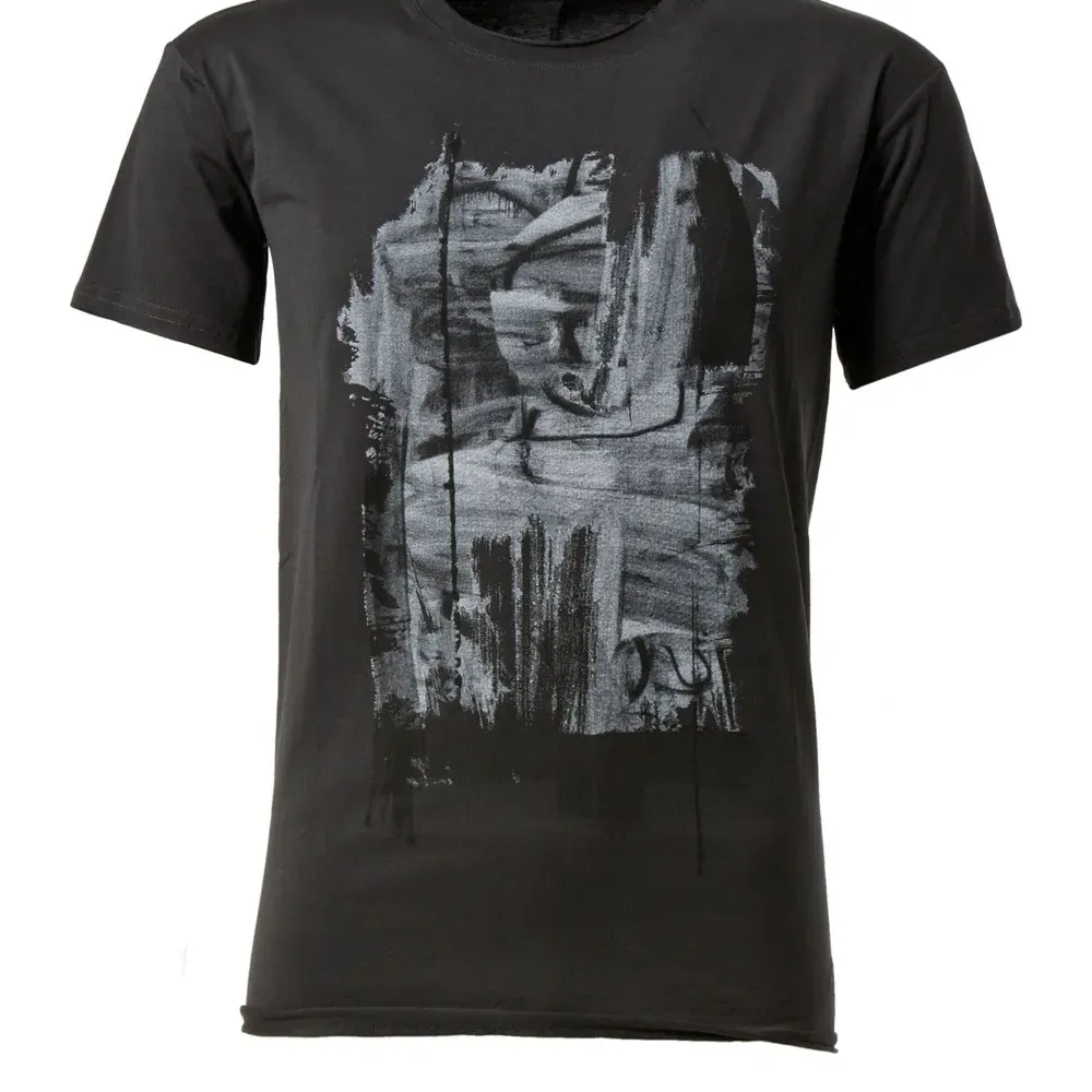 Футболка с абстрактным принтом