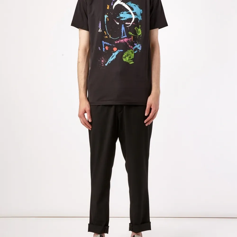 Футболка с абстрактным принтом