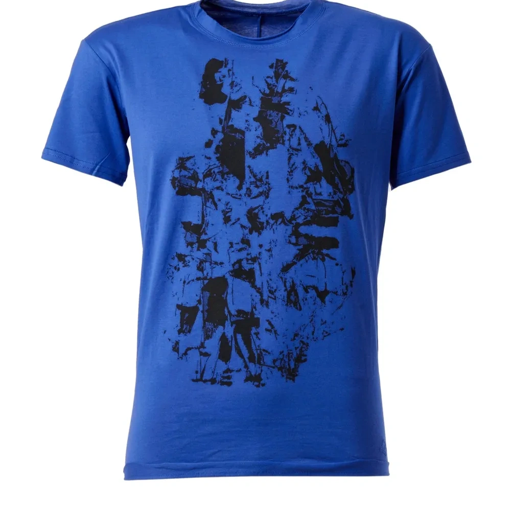 Футболка с абстрактным принтом