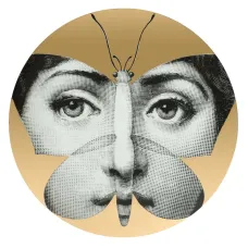 Тарелка с принтом лица в форме бабочки