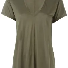 Футболка c V-образным вырезом