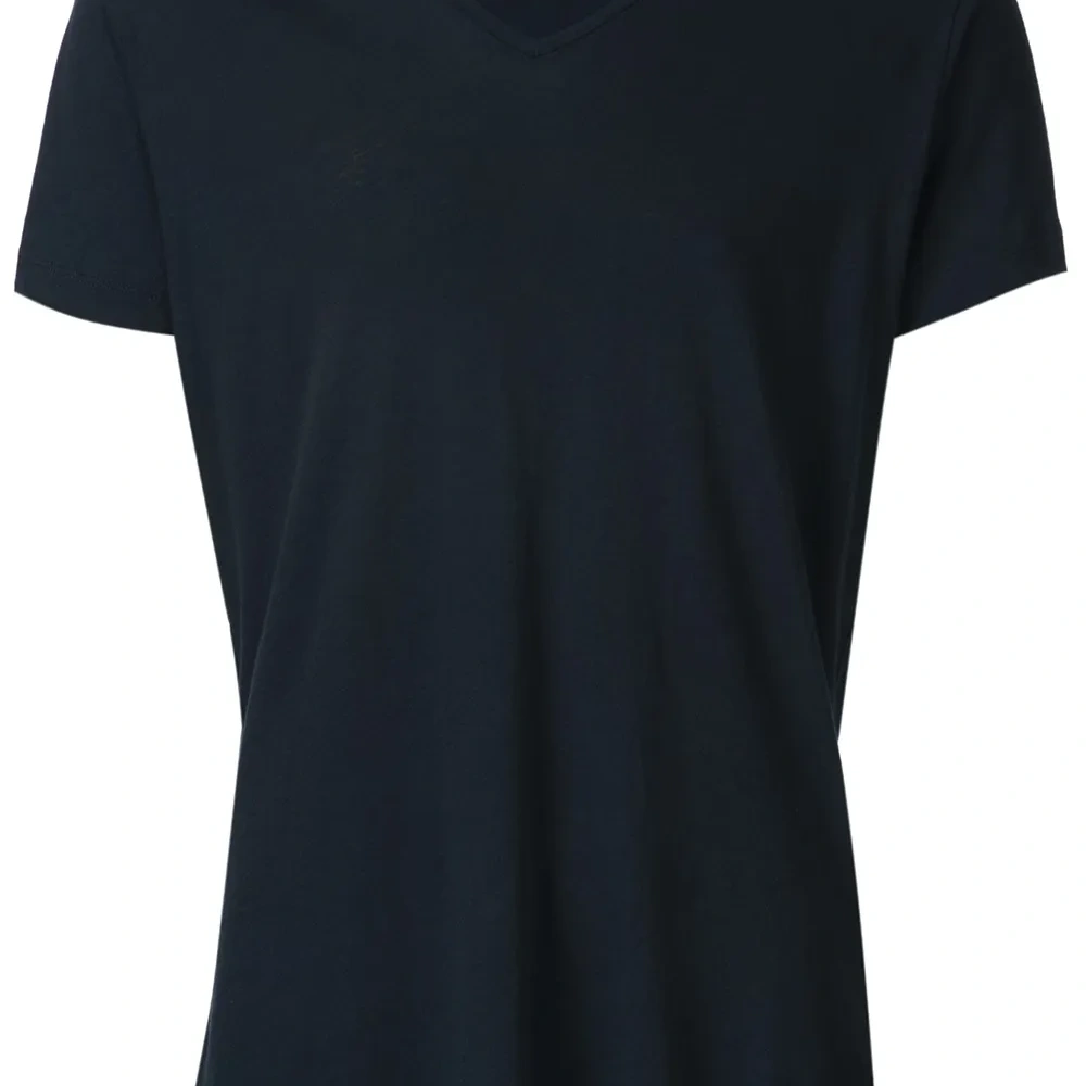 Футболка с  V-образным вырезом