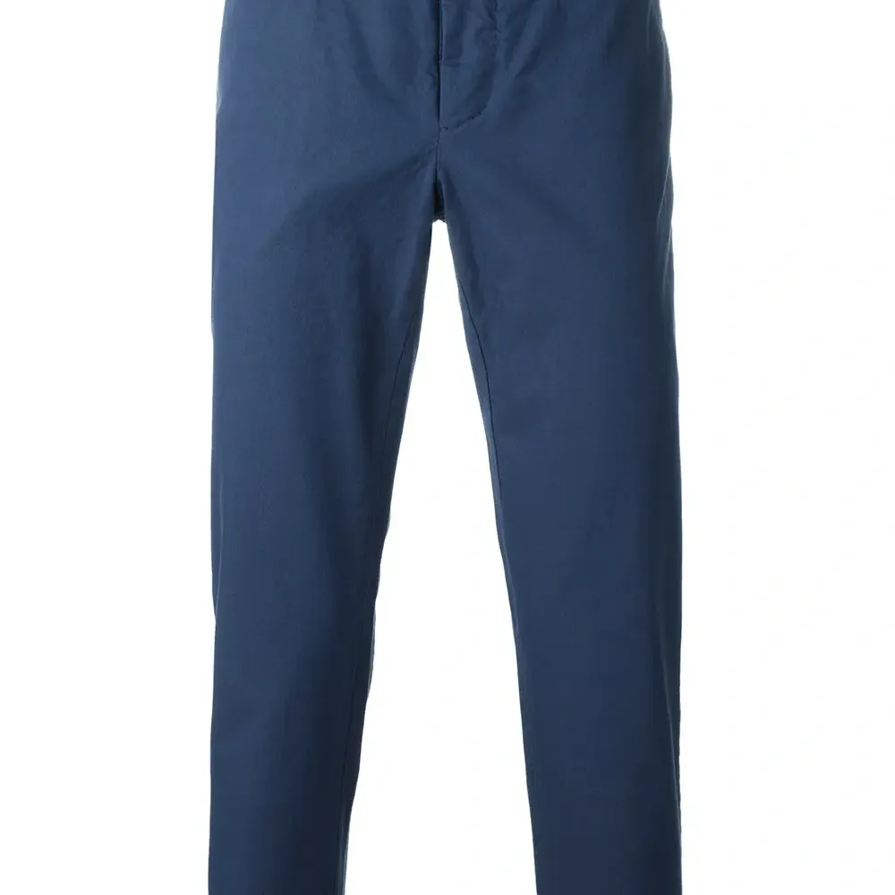 Брюки кроя слим