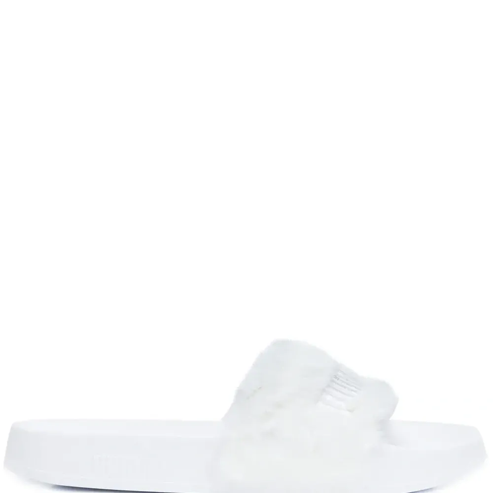 Шлепанцы с меховой отделкой