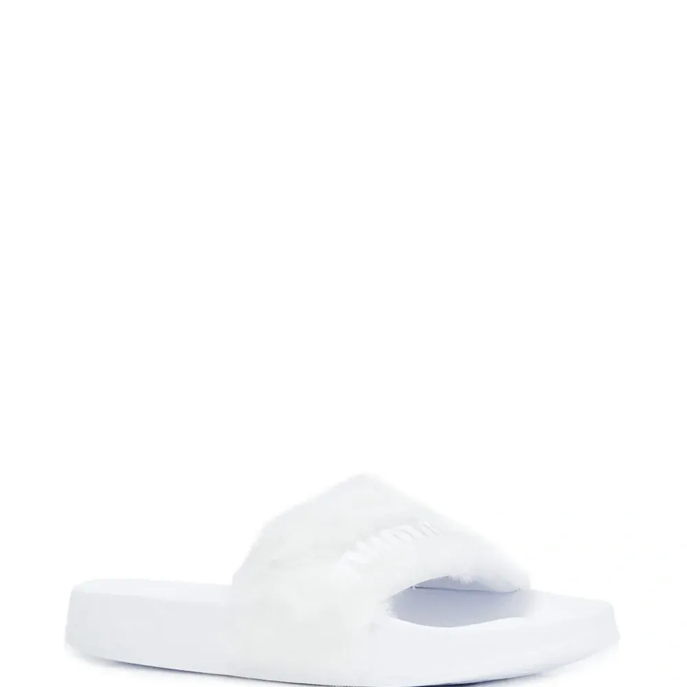 Шлепанцы с меховой отделкой