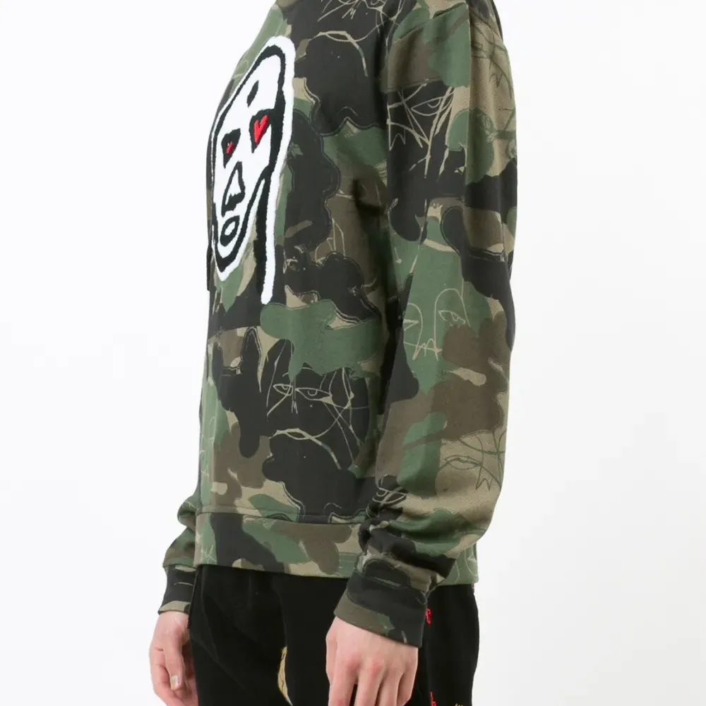 Толстовка с камуфляжным узором