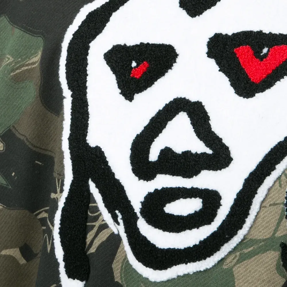 Толстовка с камуфляжным узором