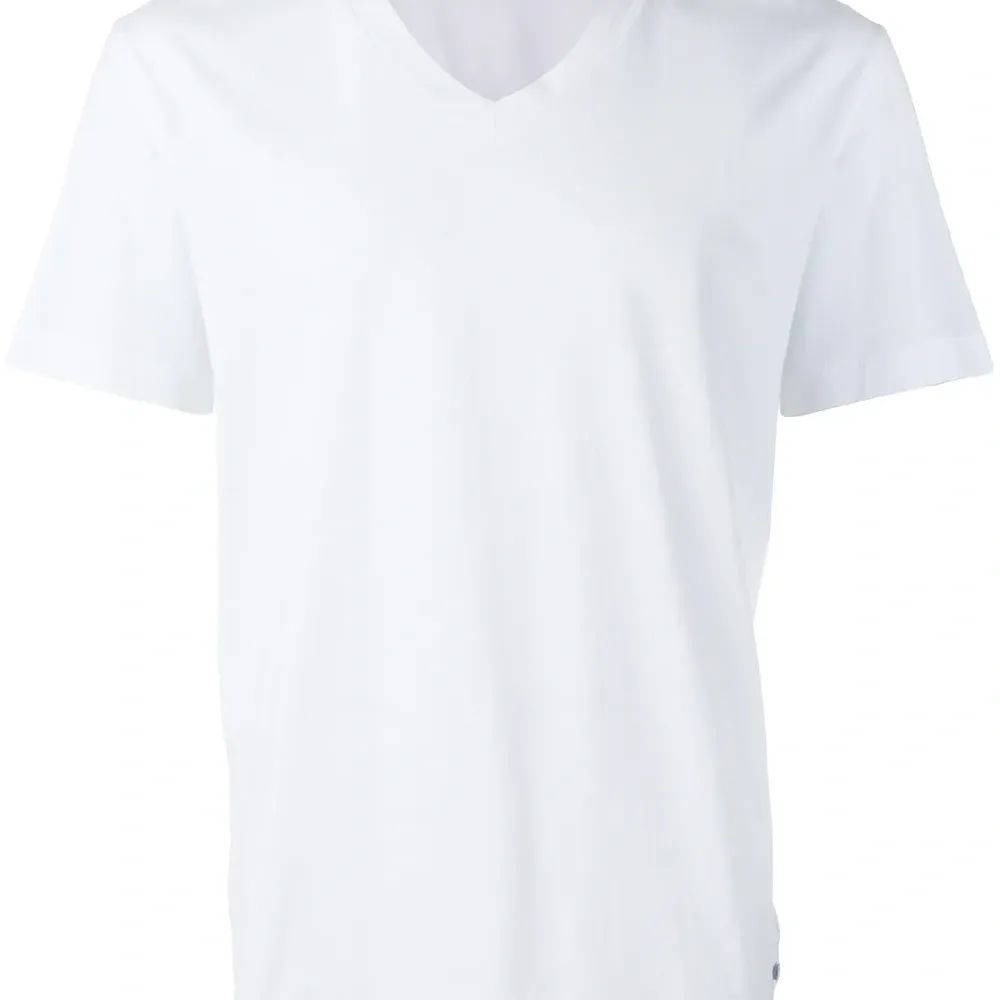 Футболка с V-образным вырезом