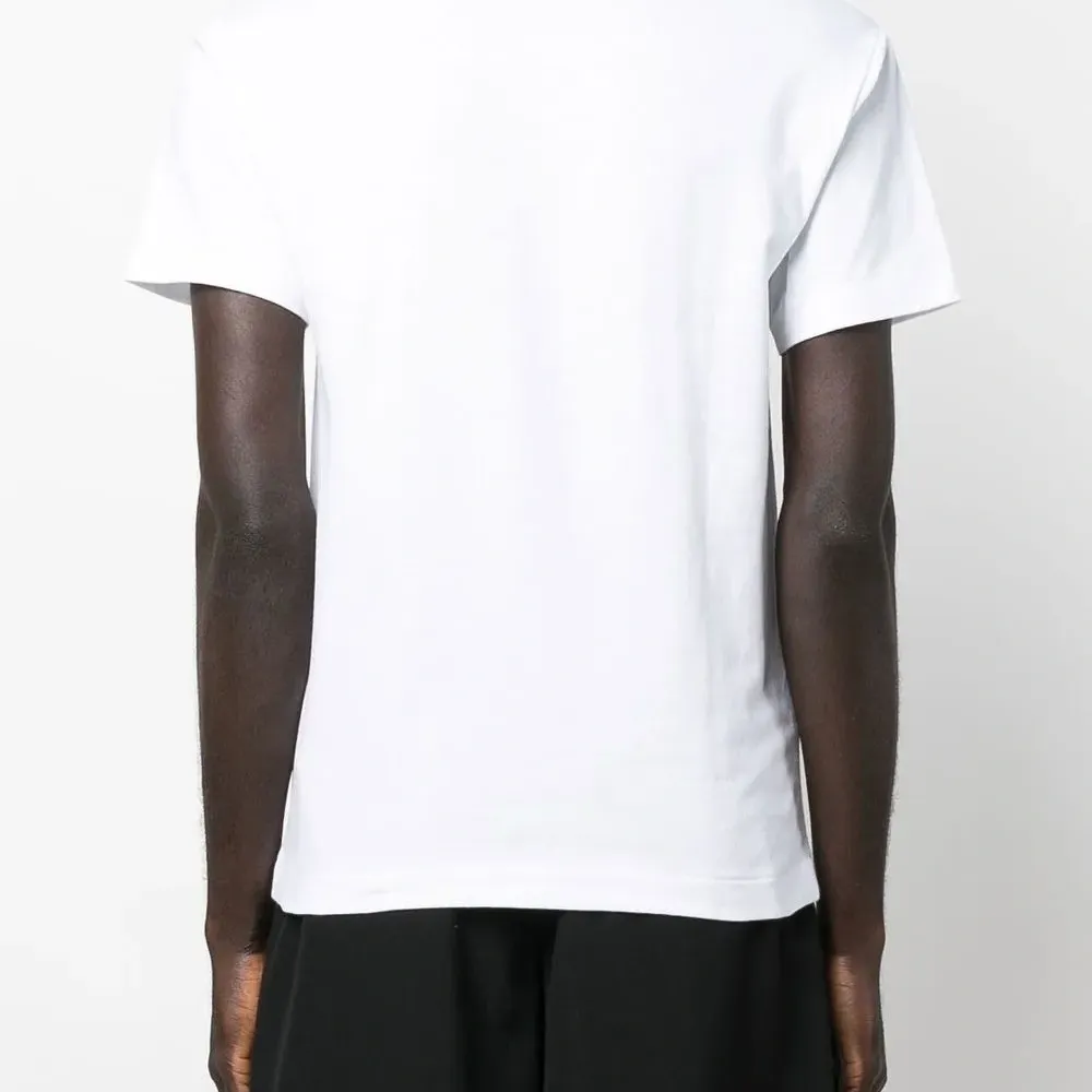 Футболка с изображением сердца Футболка с изображением сердца