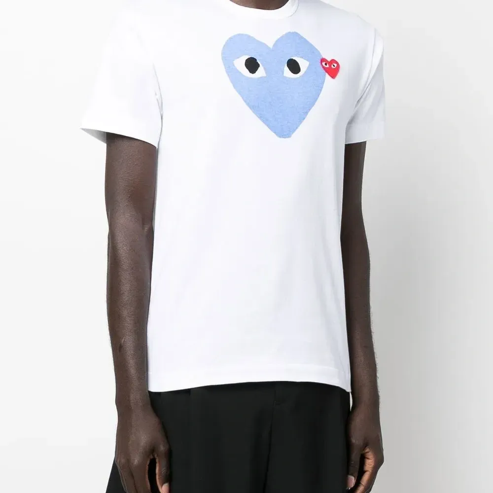 Футболка с изображением сердца Футболка с изображением сердца