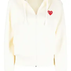 Толстовка с логотипом в виде сердца