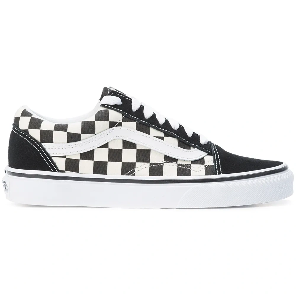 Кроссовки в клетку