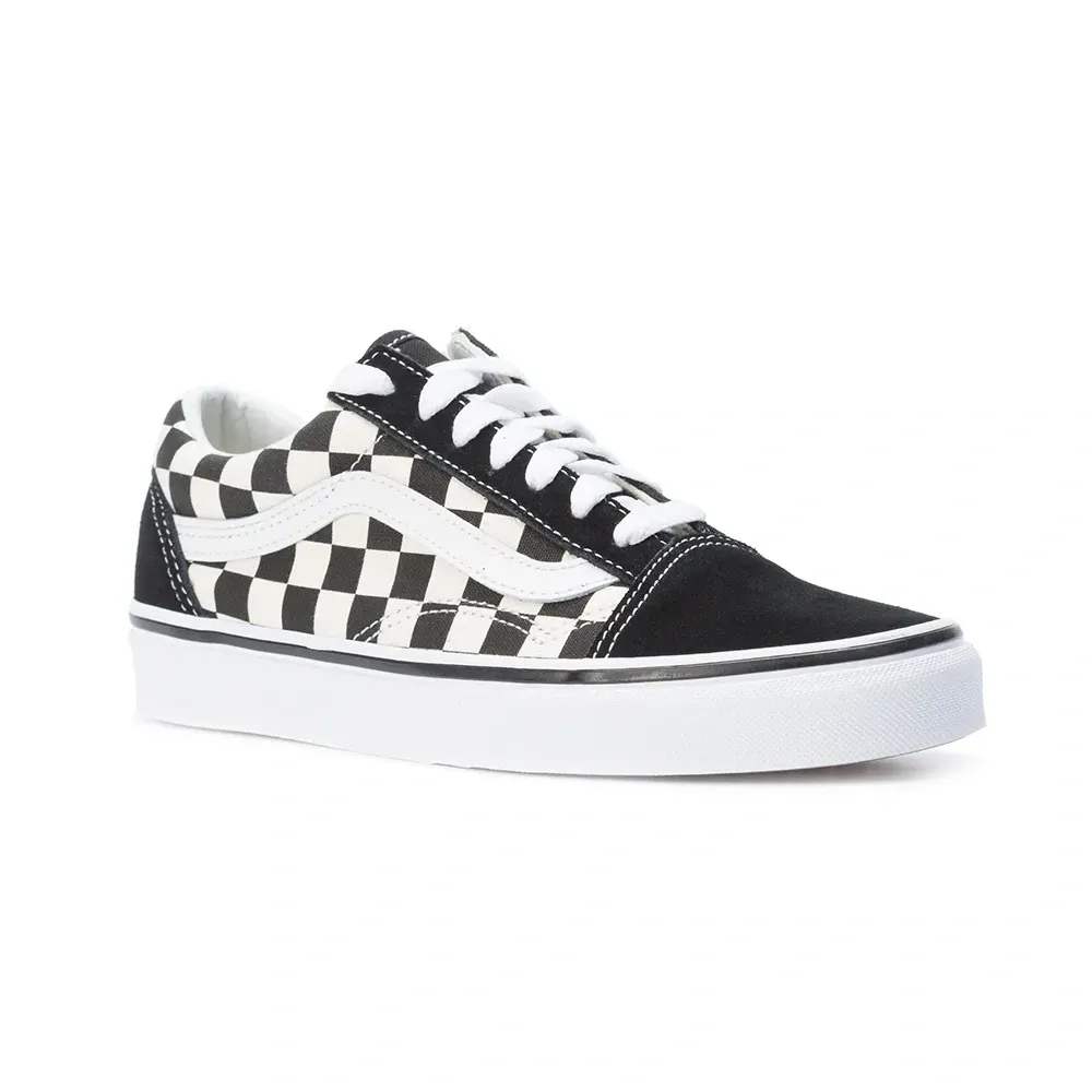 Кроссовки в клетку