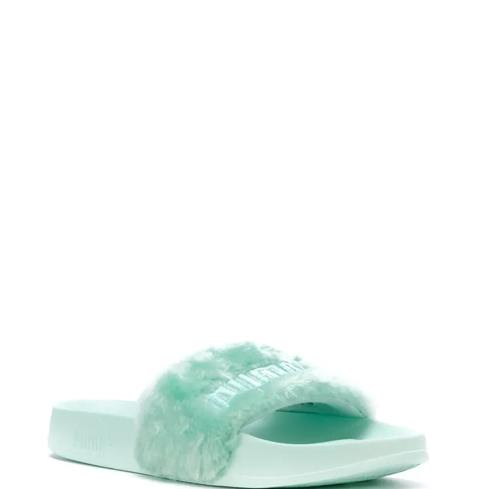 Шлепанцы с меховой отделкой