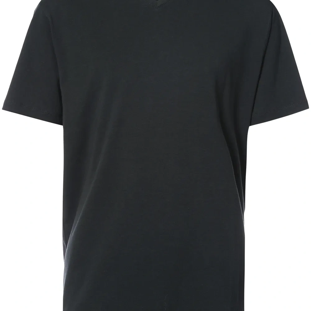 Футболка с V-образным вырезом