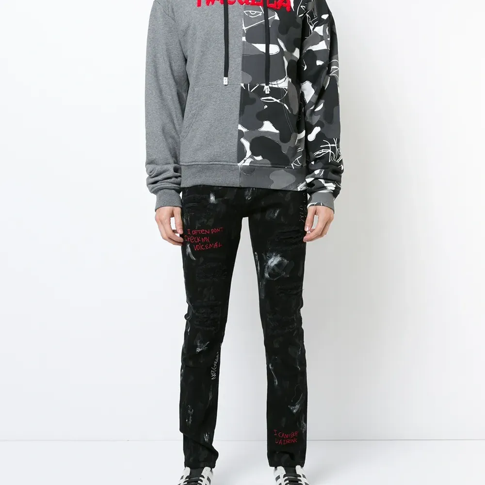 Худи с камуфляжной вставкой