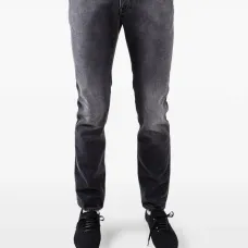 Джинсы прямого кроя