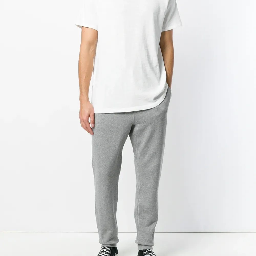 Футболка с круглым вырезом