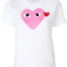Футболка с логотипом-сердцем