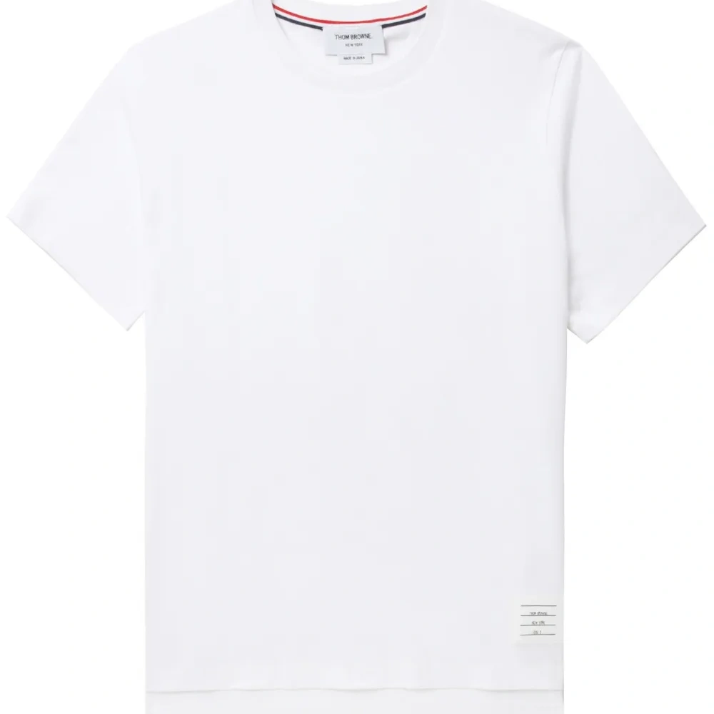 Трикотажная свободная футболка с боковыми разрезами