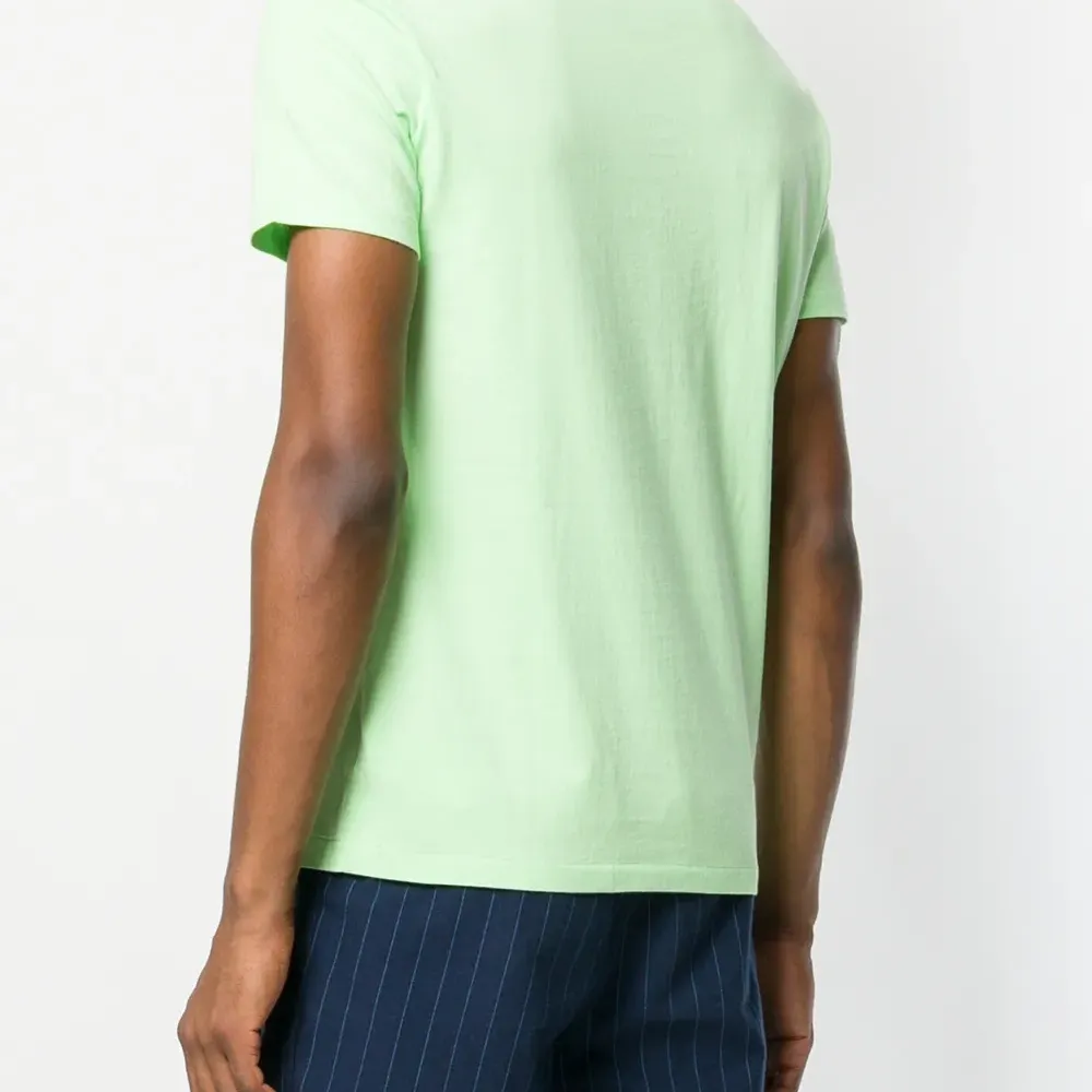 Футболка с логотипом