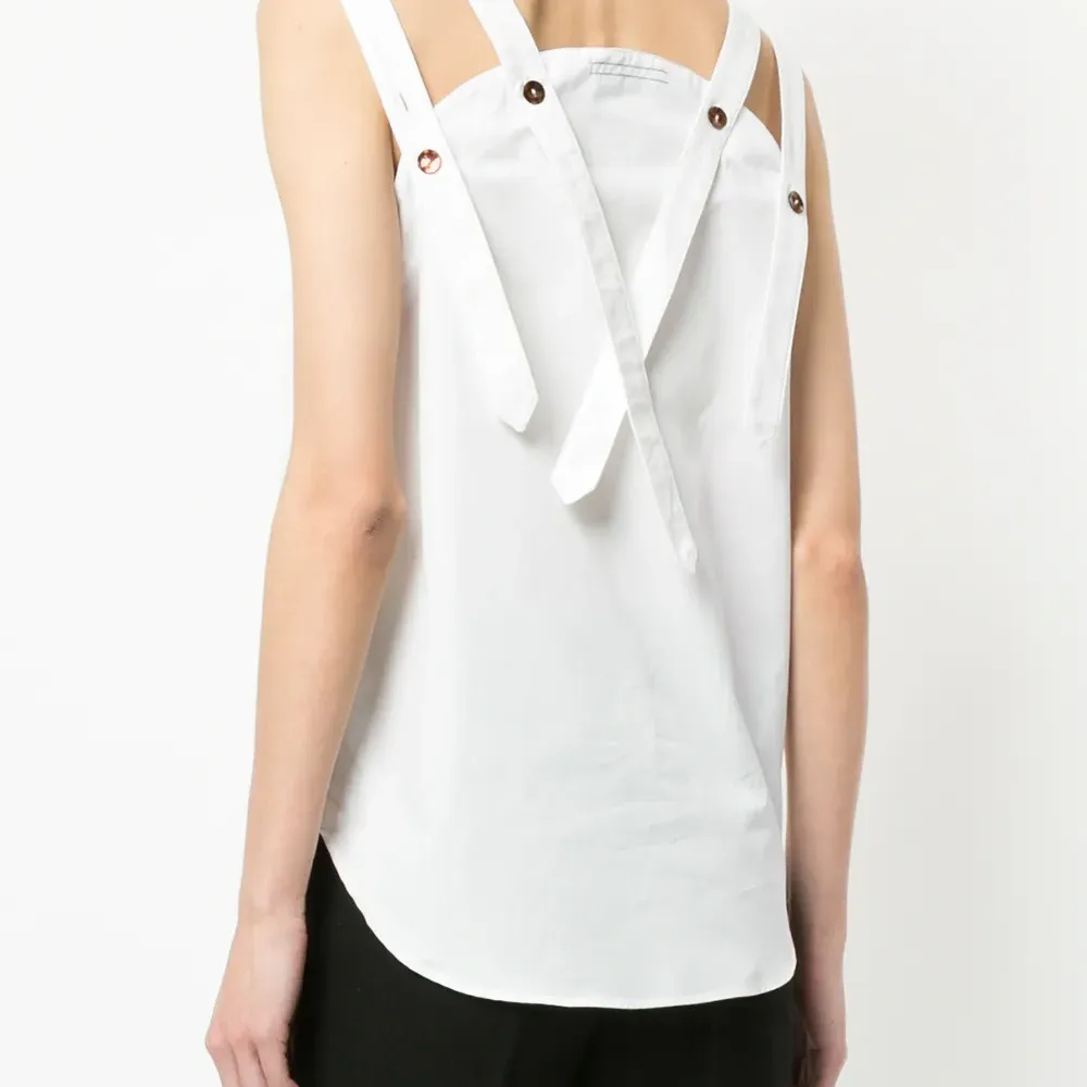 Топ без рукавов