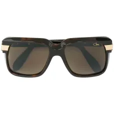 Солнцезащитные очки в крупной квадратной оправе