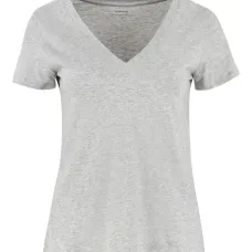 Классическая футболка с V-образным вырезом