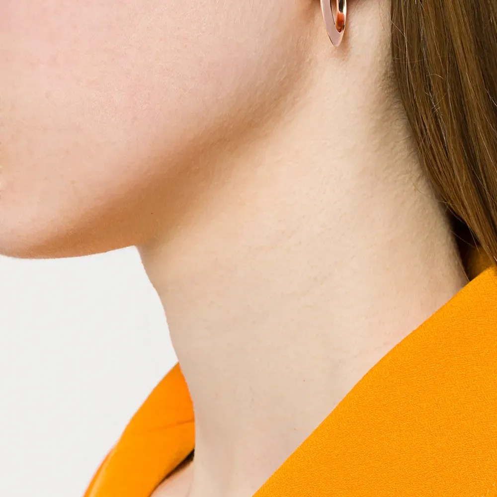 Маленькая моносерьга-кольцо 'Else'