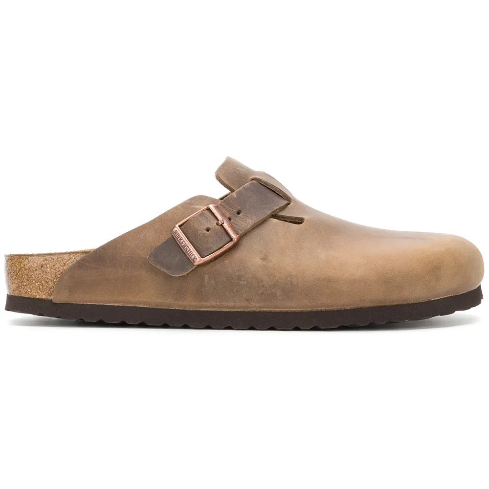 Фирменные сандалии с закрытым носом