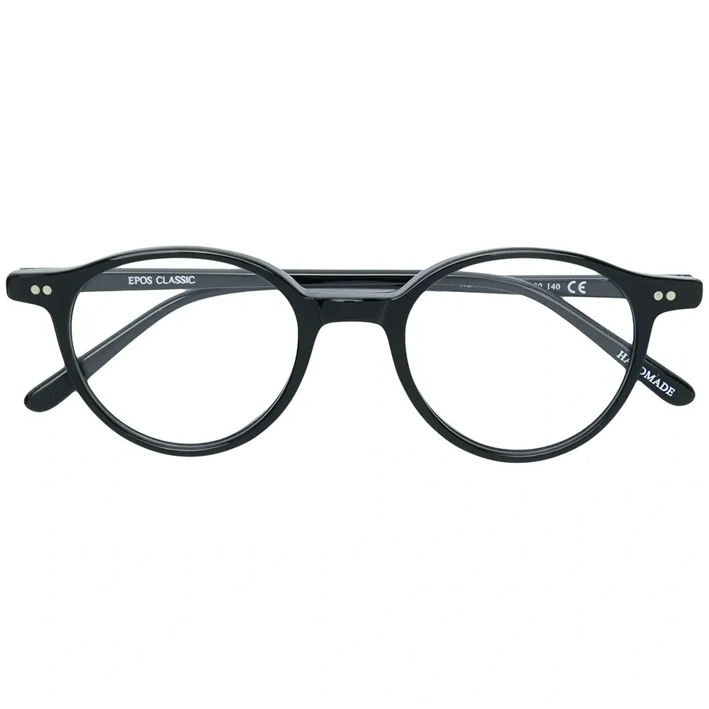 Очки в круглой оправе