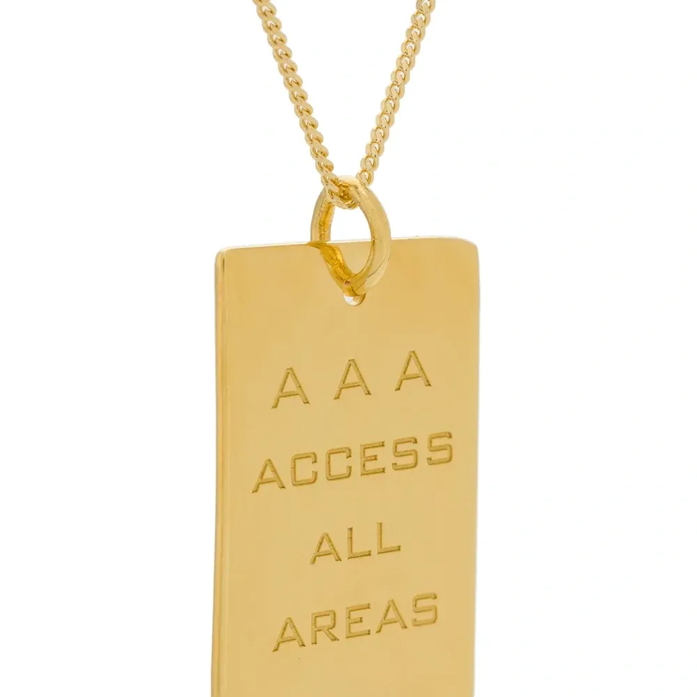 Колье с подвеской AAA Pass