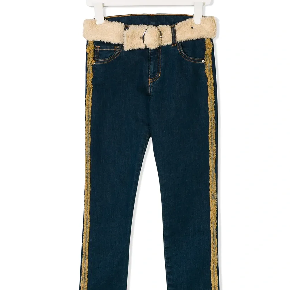 джинсы с поясом