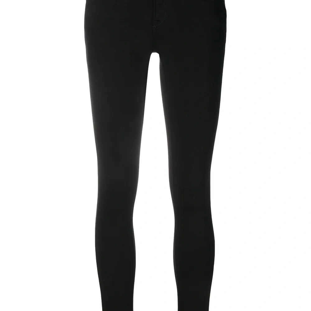 Джинсы с завышенной талией скинни